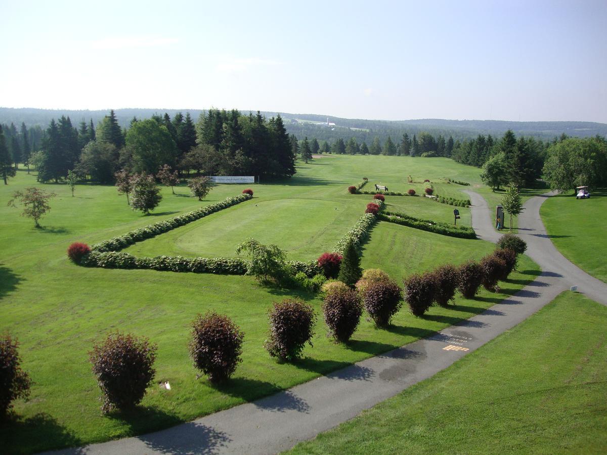 فندق La Cache Du Golf Beauceville المظهر الخارجي الصورة