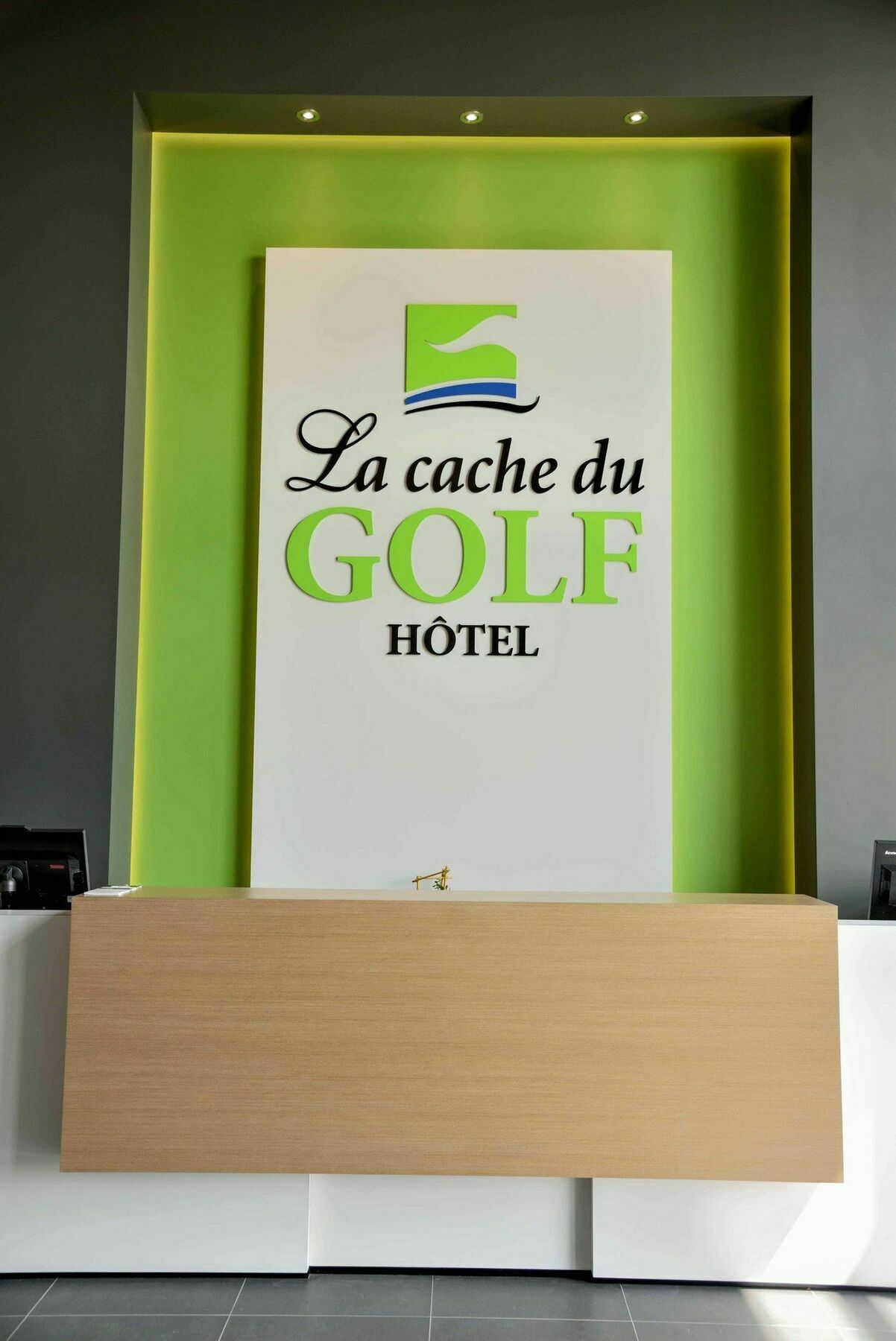 فندق La Cache Du Golf Beauceville المظهر الخارجي الصورة